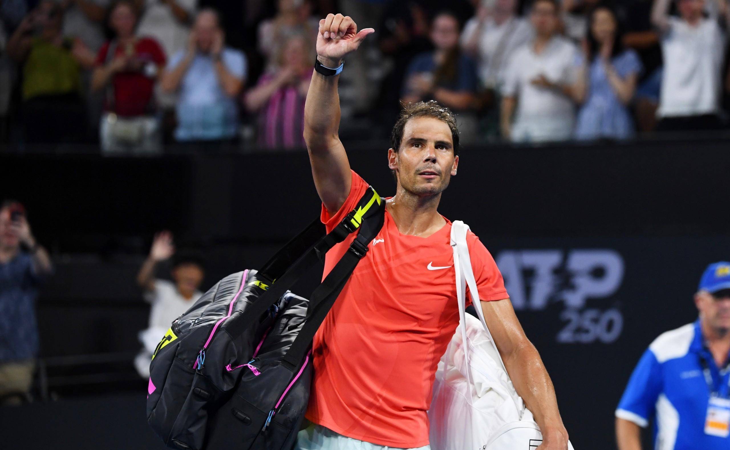 老鹰引发争议！，纳达尔官方宣布持续失利新规全场沸腾不已(纳达尔22个大满贯分布)