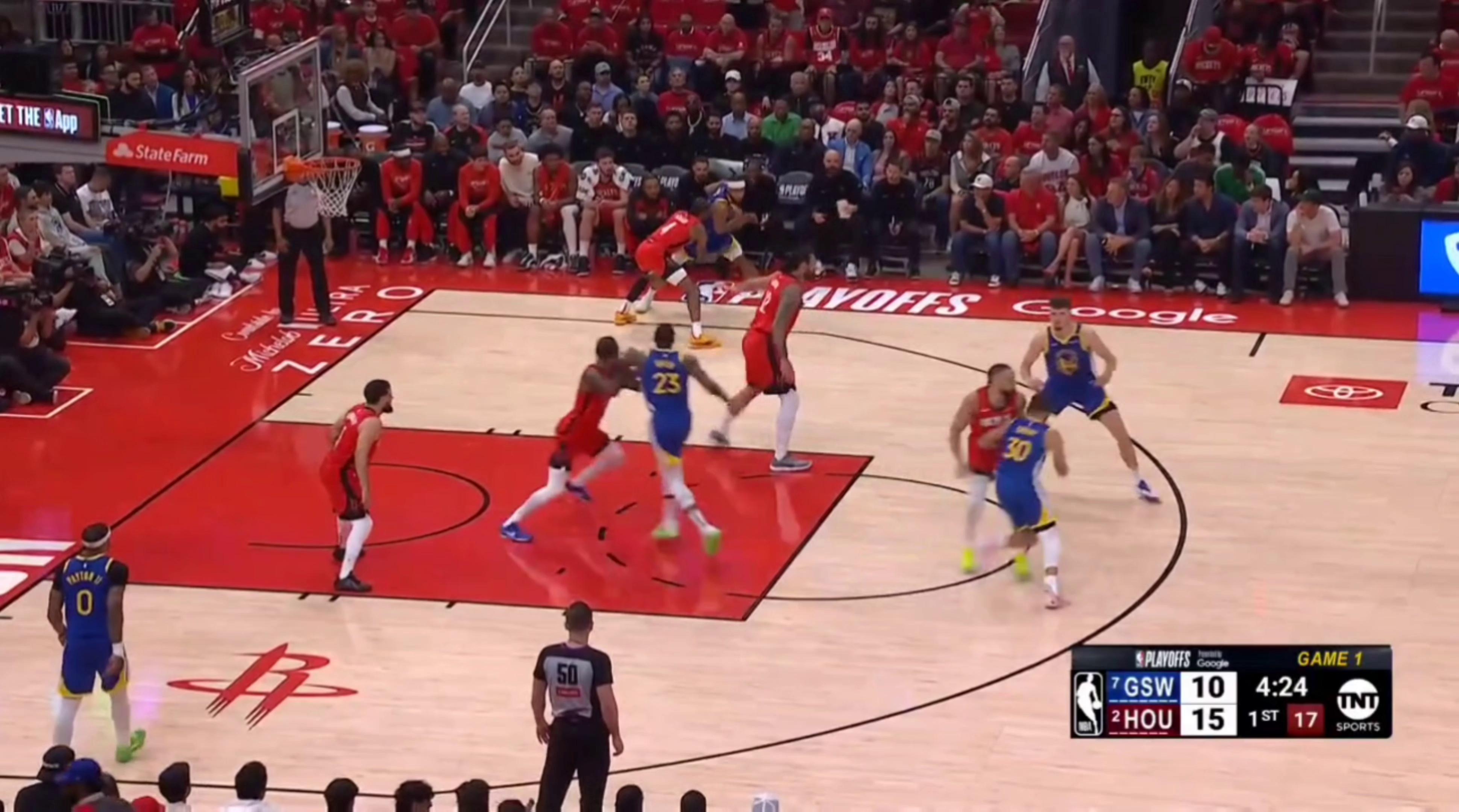 重返赛场首场状态出色，西班牙队观众沸腾！，库里重返赛场气势如虹延续的简单介绍