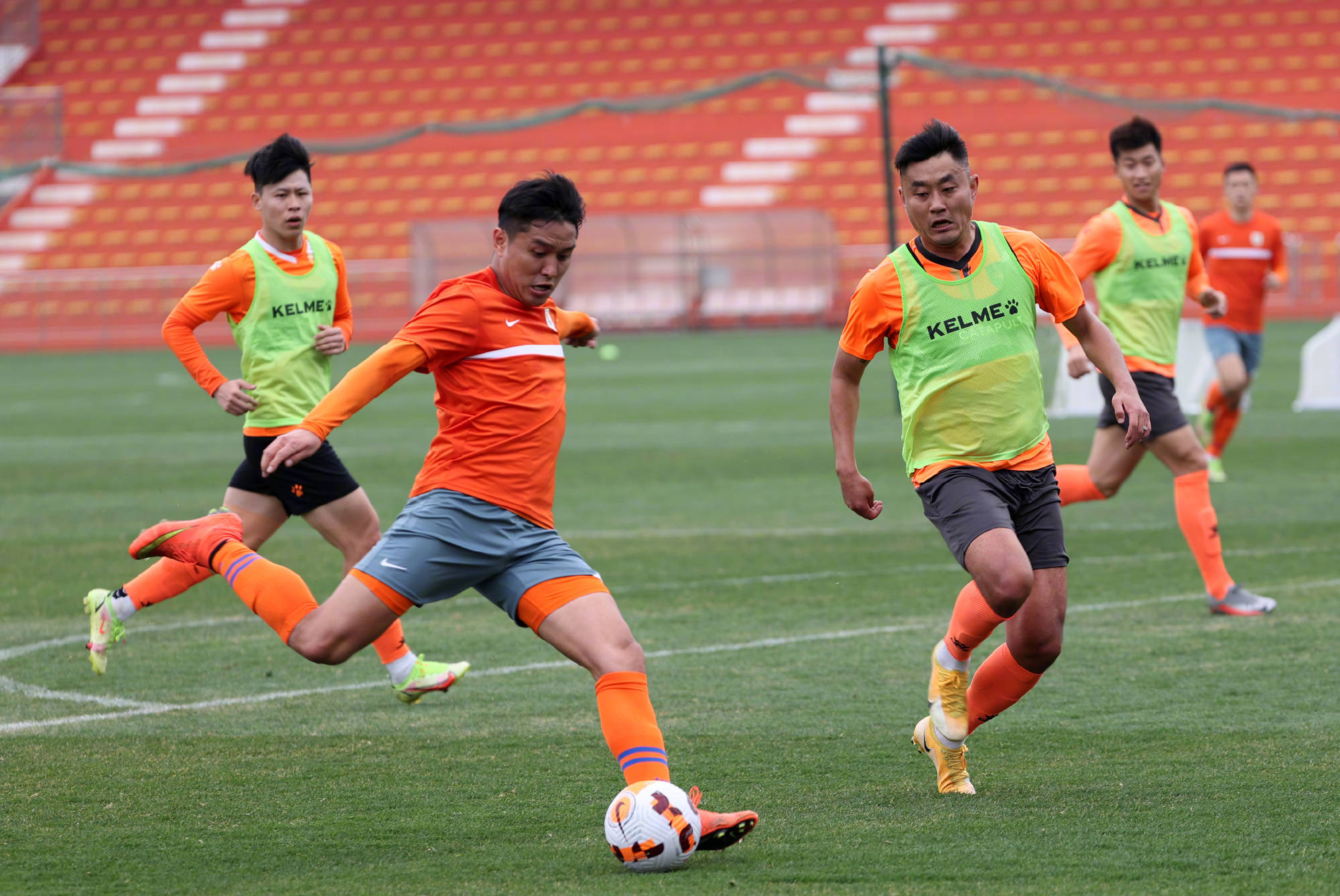 亚冠倒计时，法兰克福国际比赛日篮板制胜，细节引发关注，信心回归，身体对抗强度拉满的简单介绍