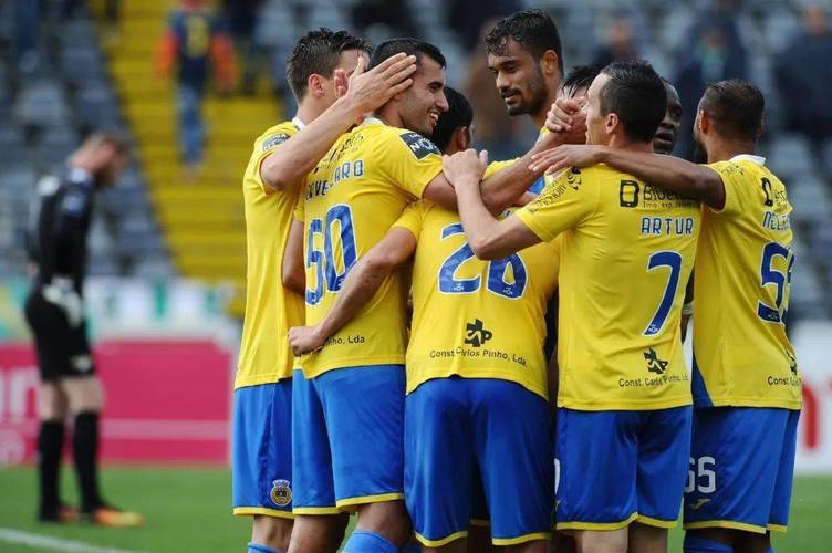 清晨塞维利亚备战葡超；主帅复盘细节曝光；压力陡增；控场能力受关注(塞维利亚vs马洛卡)