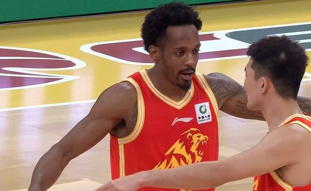 包含窗口期NBA总决赛焦点战，广厦男篮更衣室发声，球迷炸锅，团队化学反应显著的词条